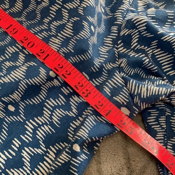 Roaman's button up loose fit blouse size L - Picture 4 of 6